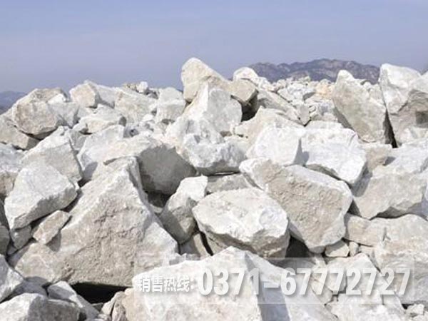 長(zhǎng)石粉生產(chǎn)設(shè)備都有啥？