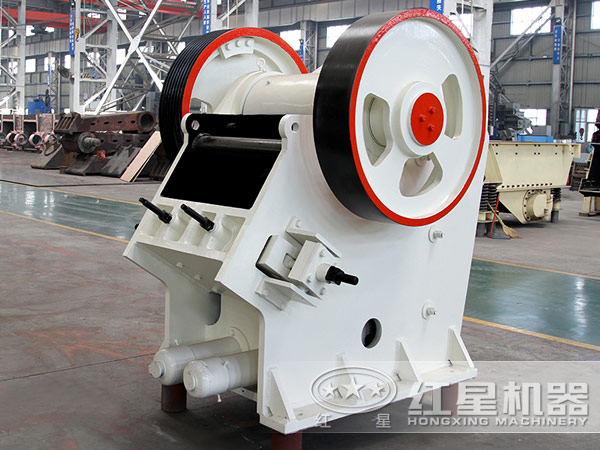 對比傳統(tǒng)鄂破機，新一代歐版鄂式破碎機具有哪些優(yōu)勢？