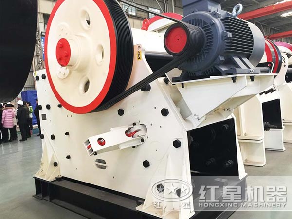 新一代CJ歐版顎式破碎機(jī)憑借高產(chǎn)、低耗迅速走紅市場(chǎng)