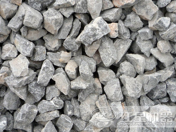 破碎石灰石推薦使用移動碎石機_體積小、效率高、運行無噪音