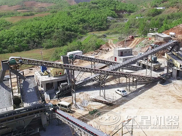 能把石塊破碎成石子的打石機(jī)多少錢？怎么配置？