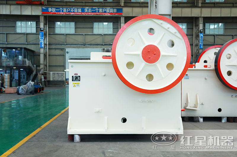 250x1000細(xì)顎破碎機(jī)，廠家直銷供應(yīng)，價(jià)格更優(yōu)惠