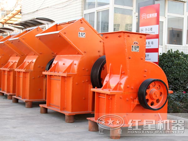 錘破機(jī)與反擊破碎機(jī)哪個(gè)更適用于二段破碎？